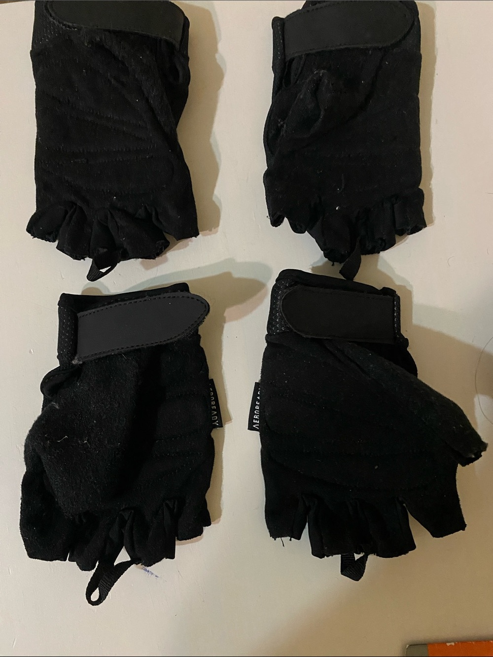 Bundle of 2 Adidas Black and Pink sport Mittens & Nike white Headband - Picture 2 of 4